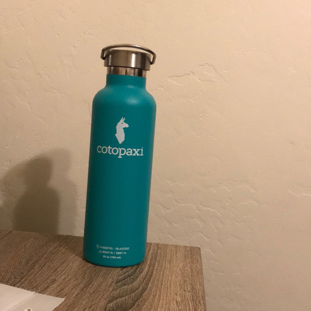 Cotopaxi insulated water bottle